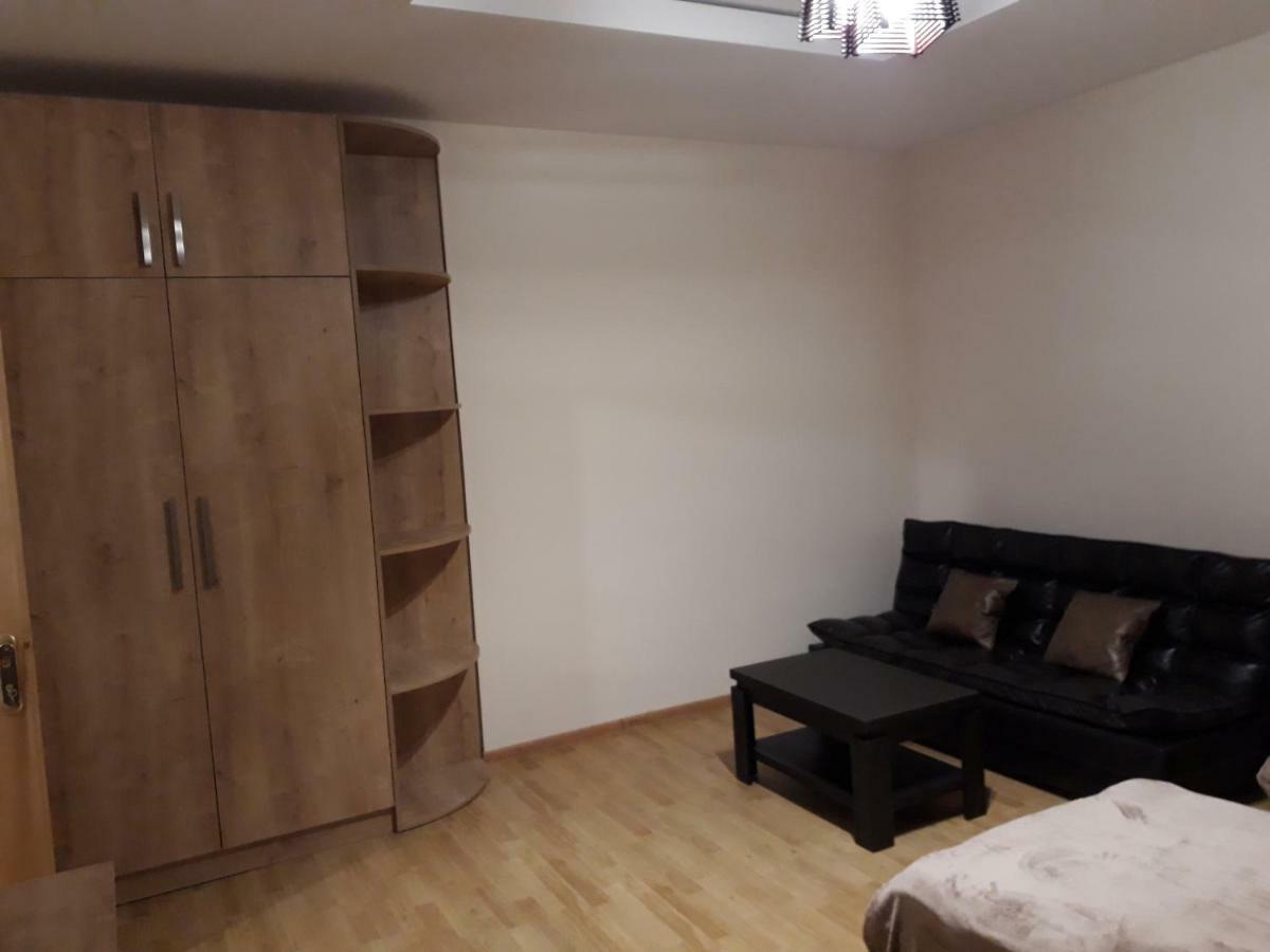 2 Bedroom Apartment In Chugureti Tbiliszi Kültér fotó